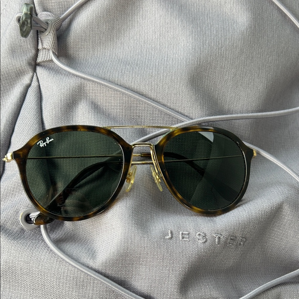 Ray-Ban Classic Tortoise Sunglasses